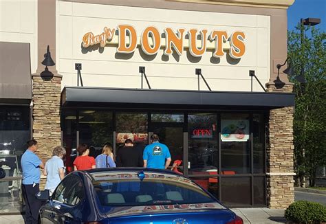 Rays donuts - Nick Kern May 16, 2015. Been here 50+ times. Only need 6 punches to get a free doughnut or coffee! Double punches on Monday and Tuesday, awesome doughnuts, amazing, friendly employees! Upvote Downvote. Jerry Roberts January 2, 2013. Great donuts. The fluff filled are fantastic!